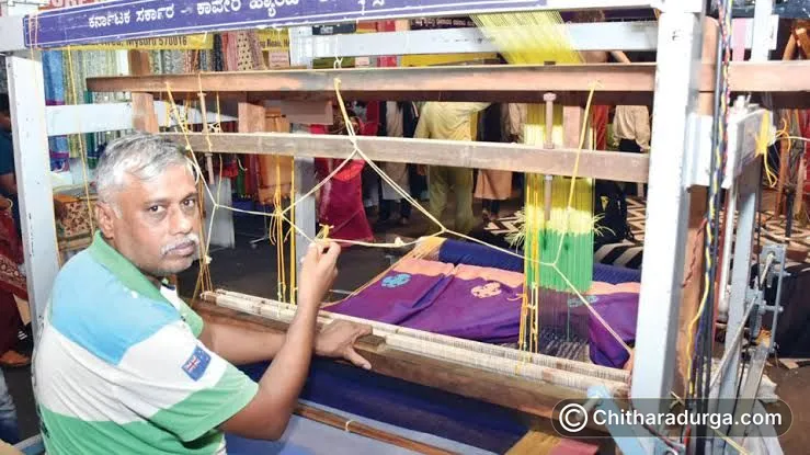 The weavers of Molakalmuru and their silk sarees